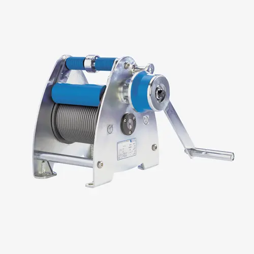 Produktbild von Konsolenseilwinde für Bühnentechnik gem. BGV C1 (DIN 56925), verzinkt tigerhebezeuge-pfaff-silberblau-konsolenseilwinde-handseilwinden-DGUV-17-BGV-C1-serie-LAMBDA