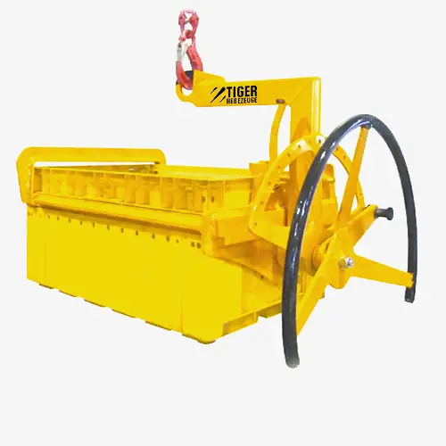 Produktbild von Tiger Sonder-Kastenwendegreifer und Sonder-Kastenzangen Serie Sonder-C-KLT-HR tiger-sonder-c-gabel-kastengreifer-SONDER-C-KLT-sonderbau