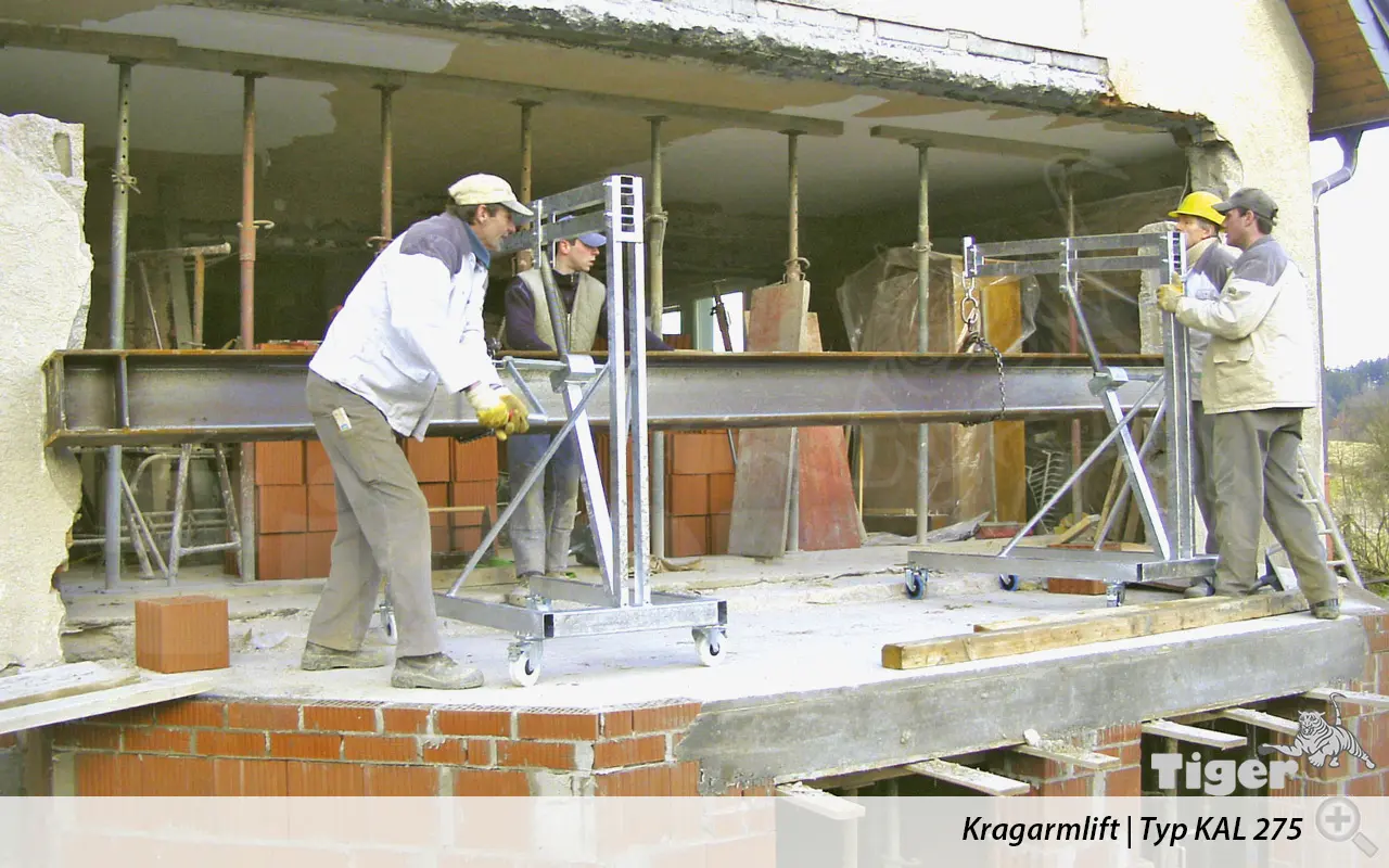 5. Produktbild zu kragarmlift-baustelle-3