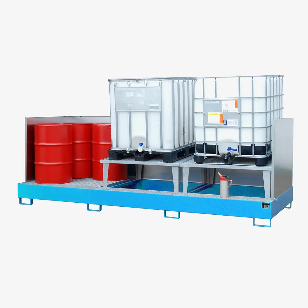 Auffangwanne mit Abfüllaufsatz für IBCs und Fässer – Stahlwanne zur Gefahrstoff-Lagerung